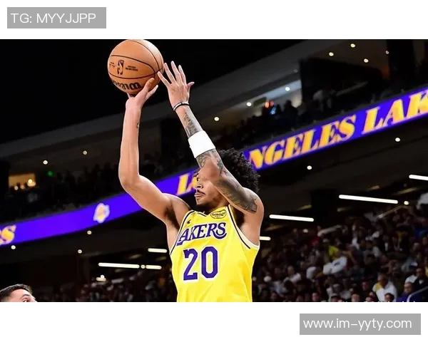 小迈克尔波特半场表现低迷仅得分2分三分球命中率堪忧